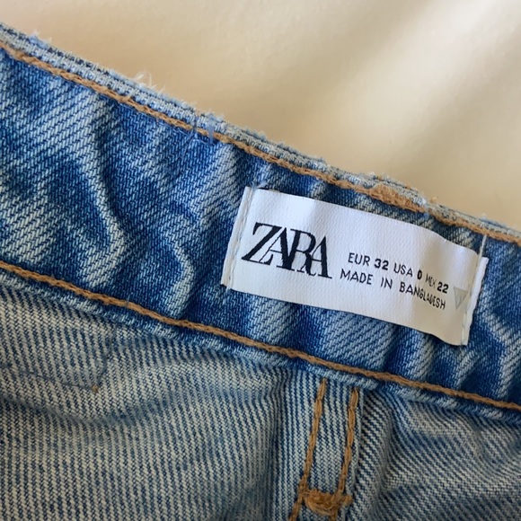 Zara High Rise Blue Jeans - Picture 4 of 8